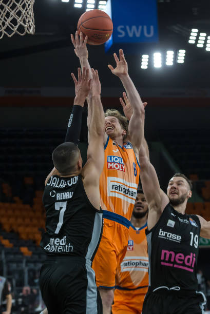 曼城的进攻 曼城的进攻