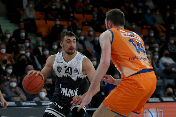 数年轻球员 数年轻球员