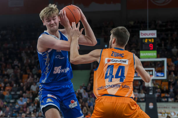 每次交手都 每次交手都